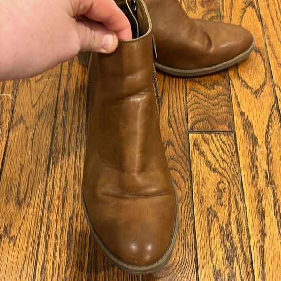 DV by Dolce Vita Booties - Picture 6 of 12